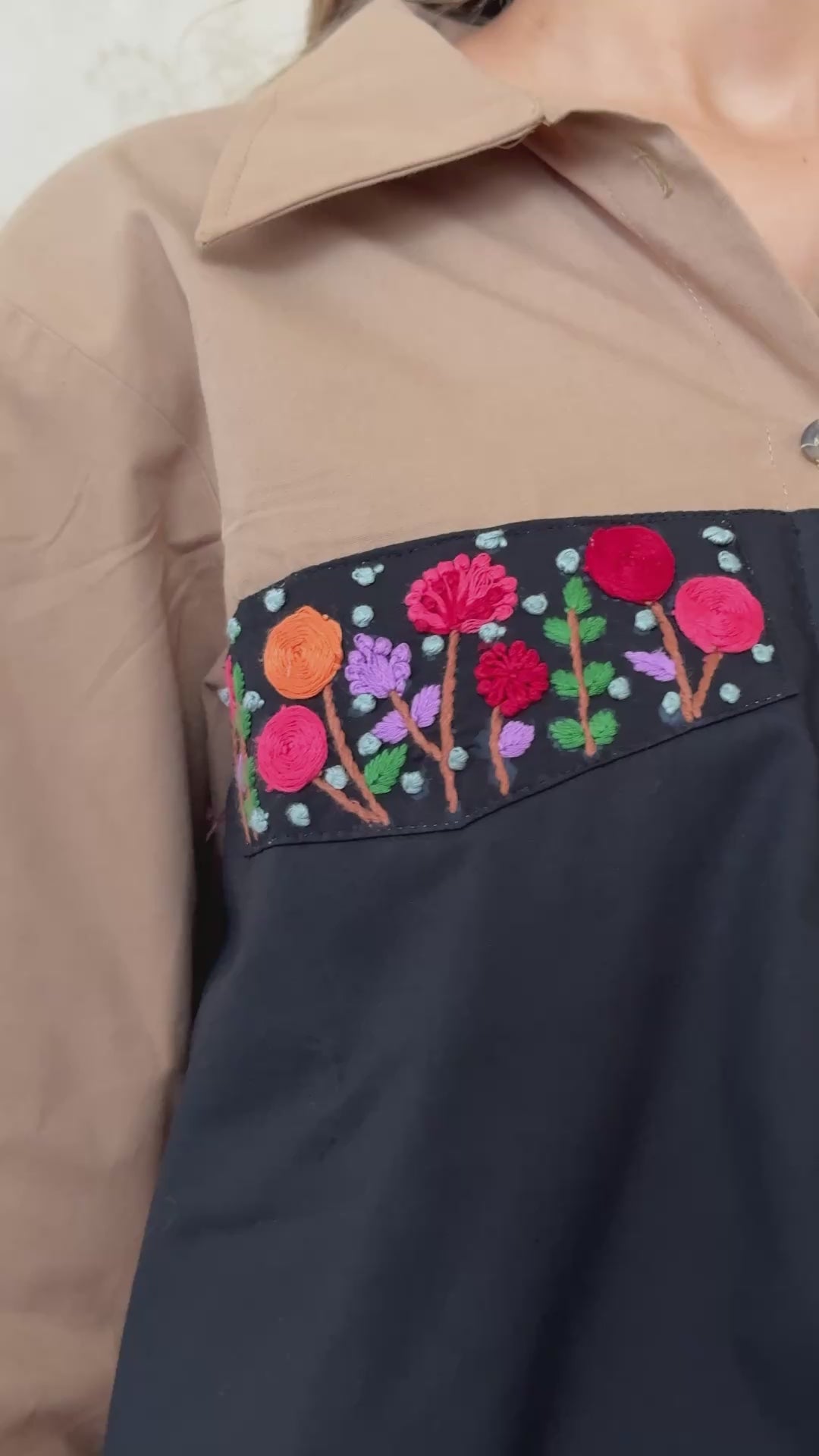 ELORA BEIGE N BLACK SHIRT